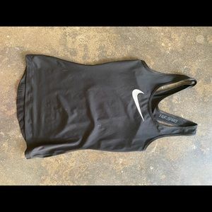 Nike pro top NEVER WORN